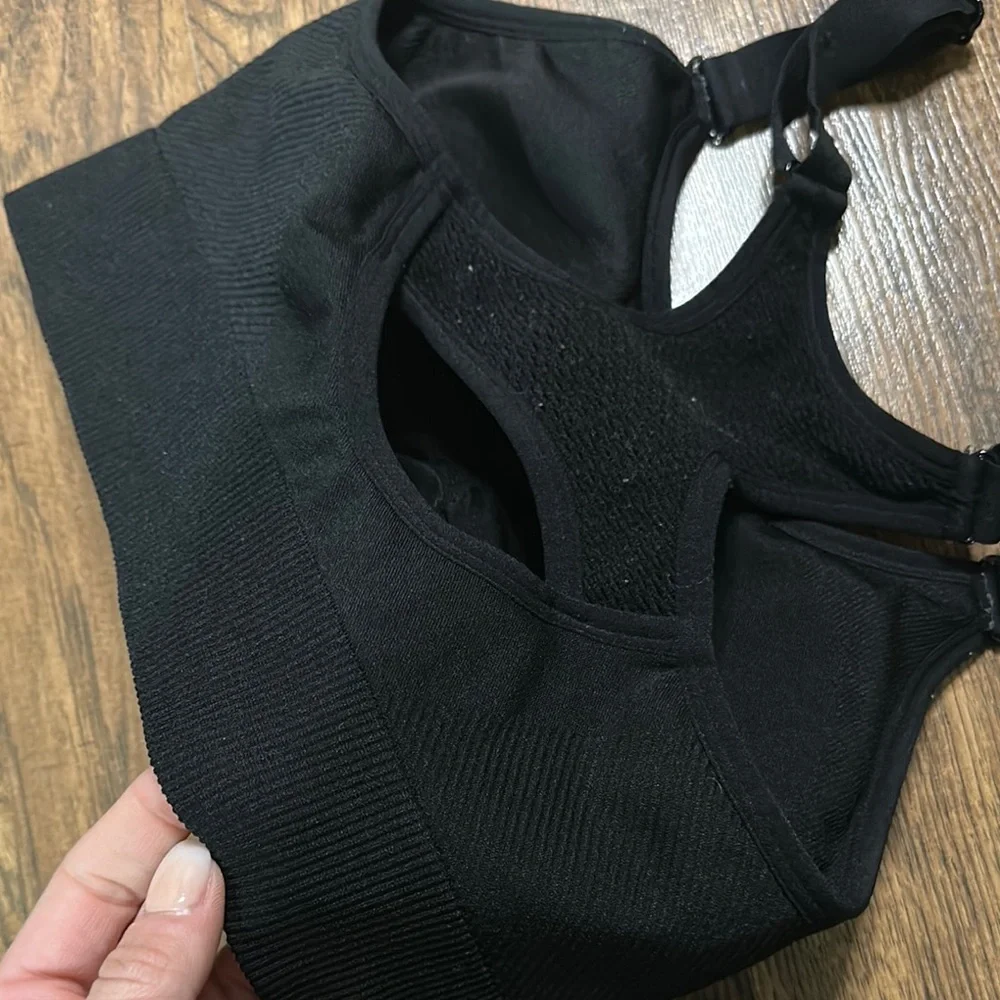 AVIA Racerback Adjustable Sports Bra‎ - High Support in black